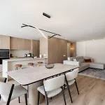 Coast Beachfront Retreat By Minhos Guest * Apúlia