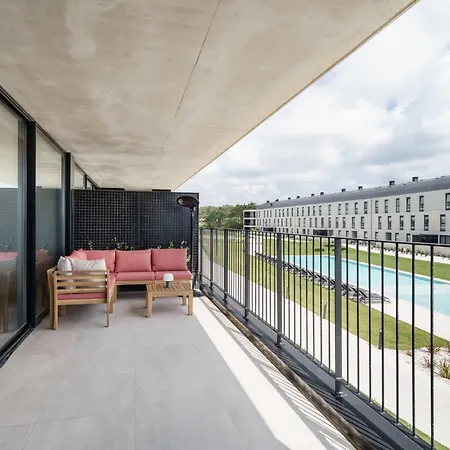 Coast Beachfront Retreat By Minhos Guest