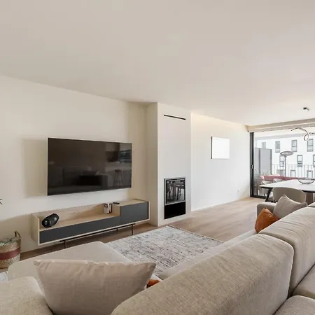 Coast Beachfront Retreat By Minhos Guest Apartment *