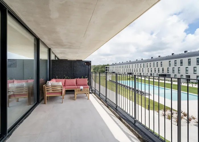 Coast Beachfront Retreat By Minhos Guest