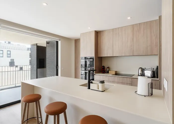 Coast Beachfront Retreat By Minhos Guest Διαμέρισμα